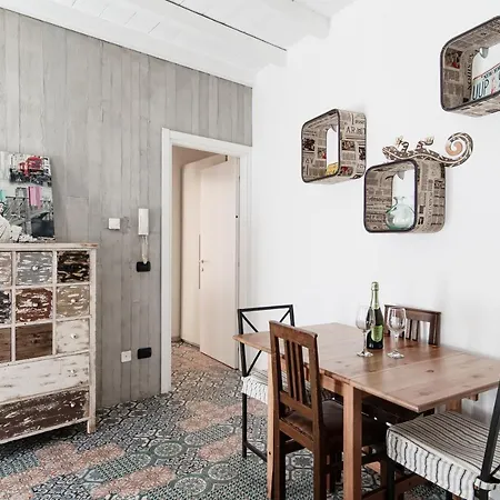 Orange - The House Of Travelers Côme