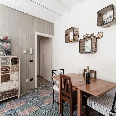 Orange - The House Of Travelers 科莫