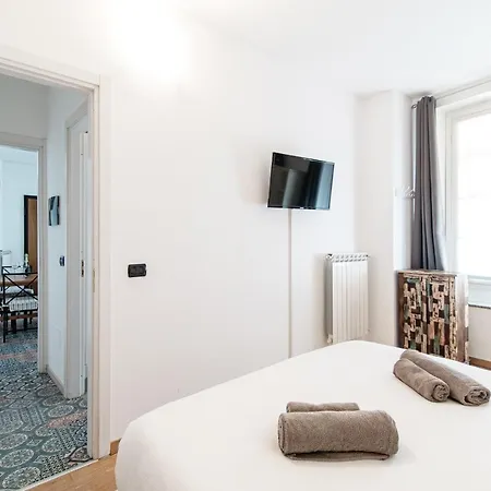 Orange - The House Of Travelers